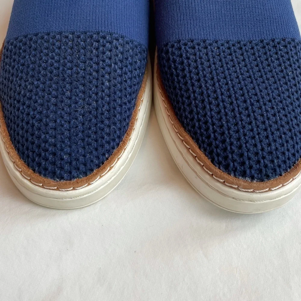 Ugg Sammy Slip On Woven Sneakers Navy‎ Blue Sz 7.5
